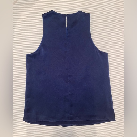 Reiss Navy Silky Sleeveless Blouse NWT, size 8 - Picture 2 of 3